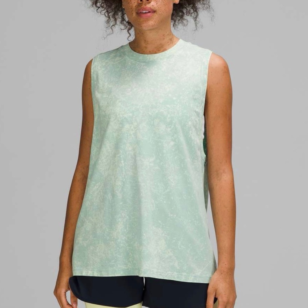 Lululemon All Yours Tank Top
Cloudy Wash Arctic Green sZ 6